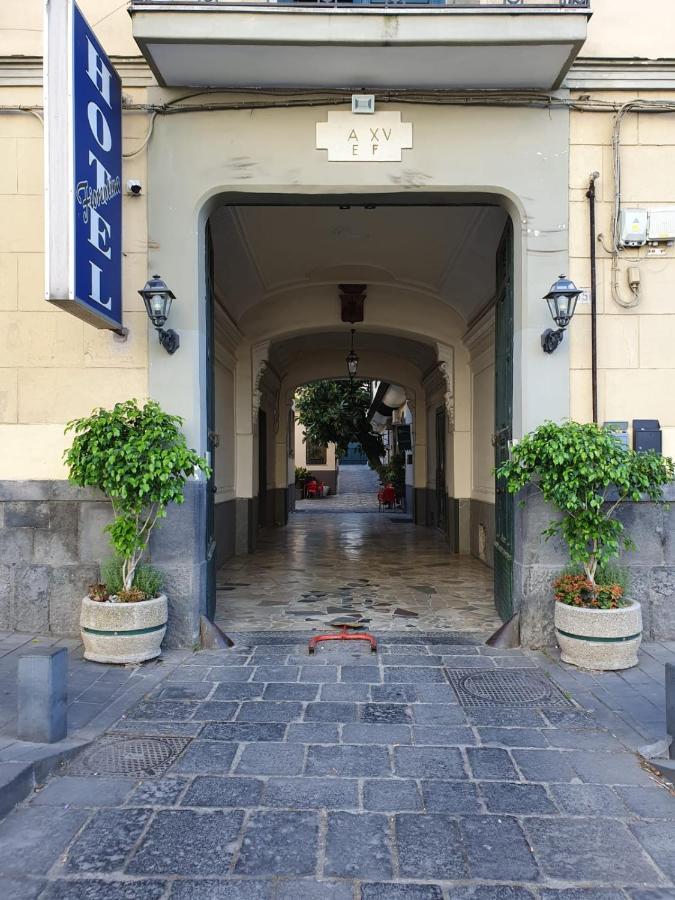 Hotel Fiorentina เนเปิลส์ ภายนอก รูปภาพ